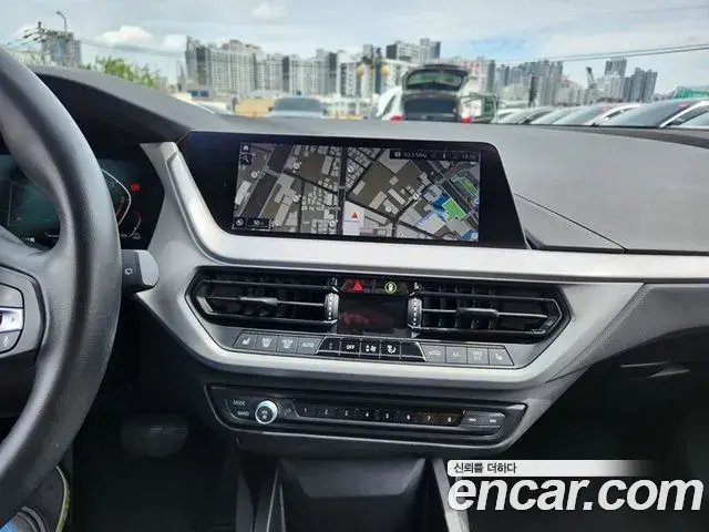 BMW 1 Series 2020 — Photo 18/20