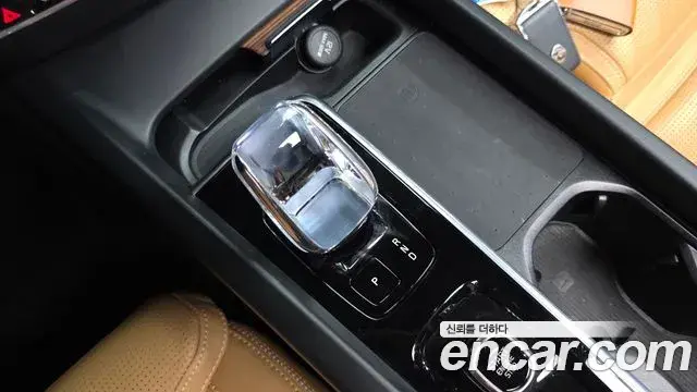 Volvo V60 Cross Country 2025 — Şəkil 18/39