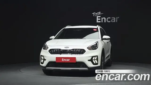 Kia Niro 2020 — Фото 3/20