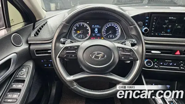 Hyundai Sonata 2020 — Фото 13/20