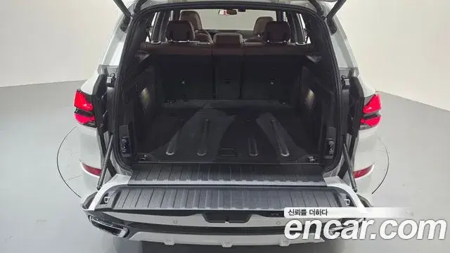 BMW X5 2025 — ფოტო 17/20