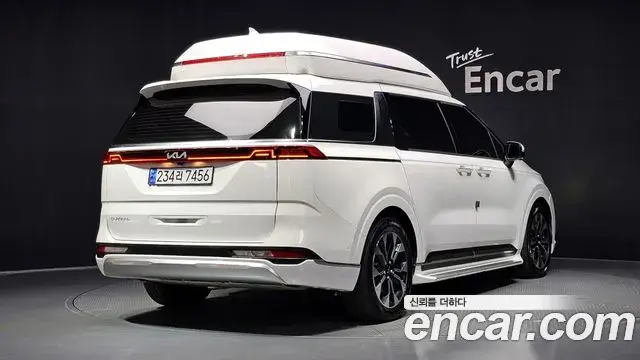 Kia Carnival 2022 — Фото 2/20