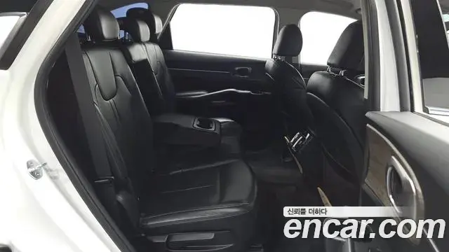 Kia Sorento 2021 — Фото 12/20