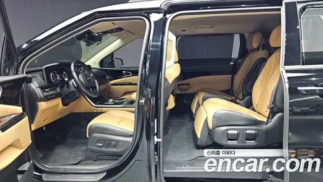 Kia Carnival 2022 — Фото 13/20