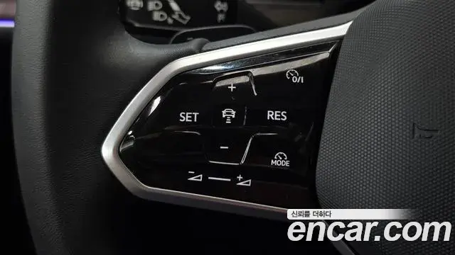 Volkswagen Touareg 2024 — Photo 21/37