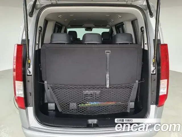 Hyundai Staria 2023 — Фото 3/20