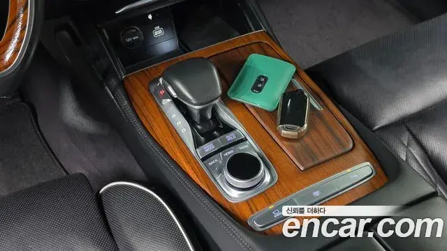 Kia The K9 2018 — Photo 9/20