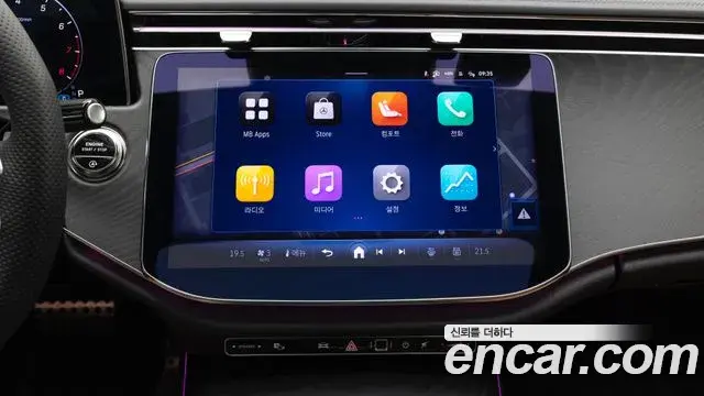 Mercedes-Benz E-Class 2025 — Фото 11/17