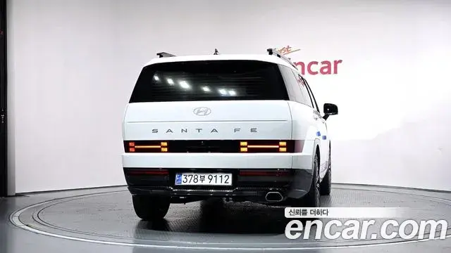 Hyundai Santa Fe 2023 — Фото 4/20