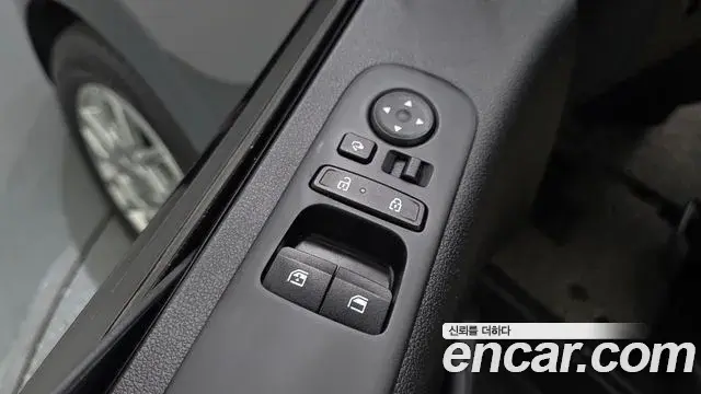 Hyundai Staria 2025 — Photo 20/20