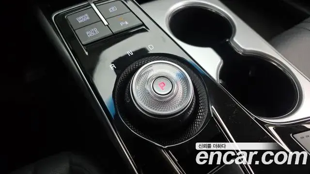 Kia K8 2023 — Photo 9/20