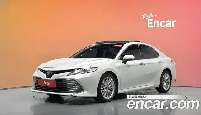 Toyota Camry, 2019
