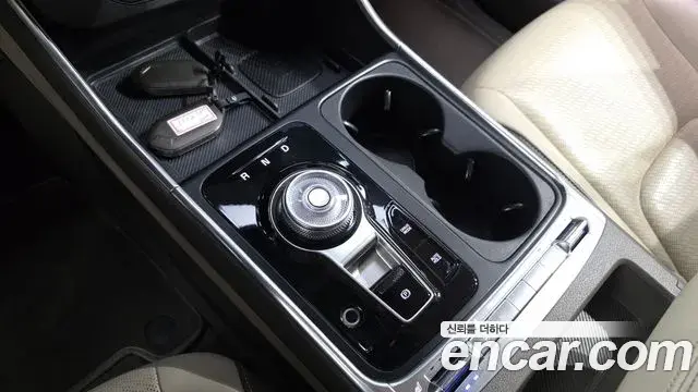 Kia Carnival 2024 — Photo 9/20