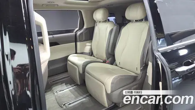 Kia Carnival 2024 — Photo 12/20