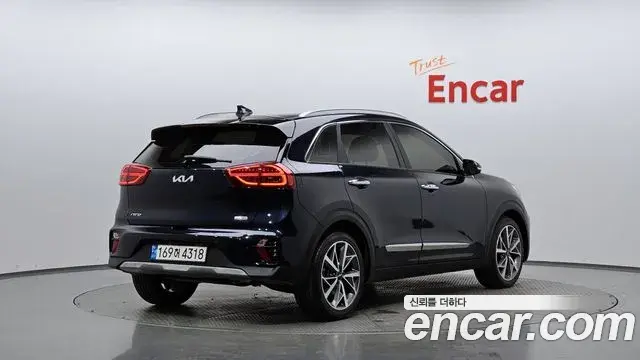 Kia Niro 2021 — Photo 2/20