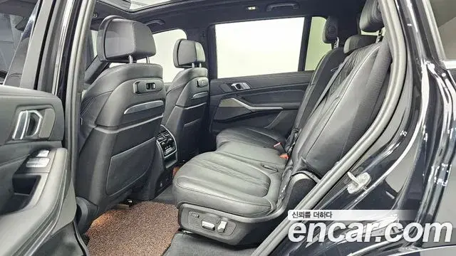BMW X7 2022 — Photo 12/20