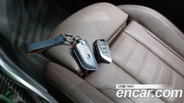 BMW 3 Series 2025 — Photo 17/20