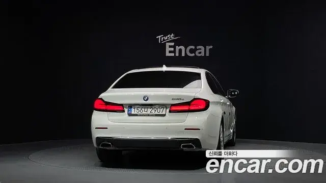 BMW 5 Series 2022 — ფოტო 3/20