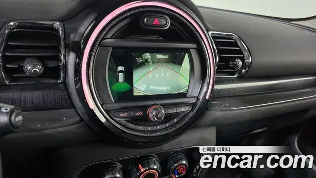 Mini Cooper Clubman 2018 — Şəkil 18/20