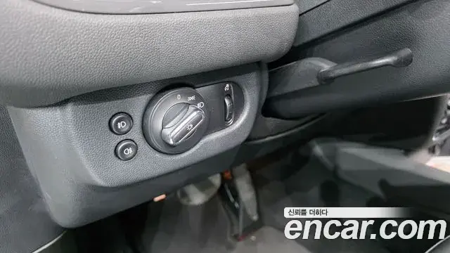 Mini Cooper Clubman 2018 — Şəkil 19/20