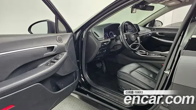 Hyundai Sonata 2020 — Photo 10/20