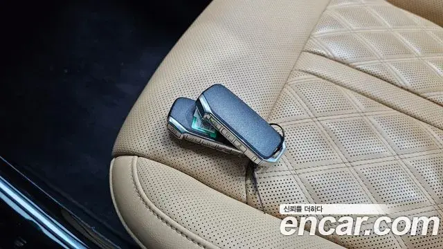 Kia Sorento 2023 — Photo 14/20
