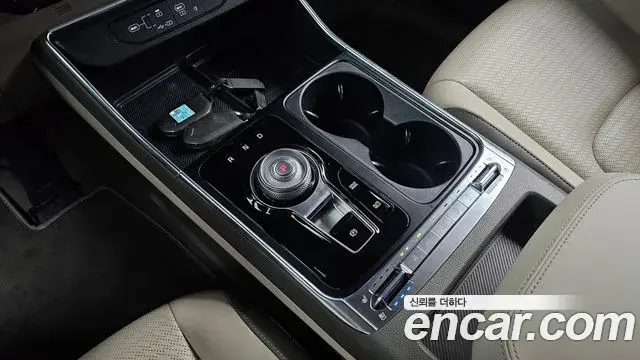 Kia Carnival 2024 — Photo 9/20