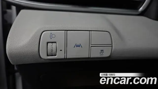 Hyundai Avante 2021 — Photo 19/20