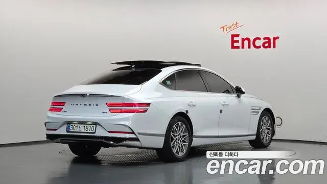 Genesis Electrified G80 2024 — Photo 2/20