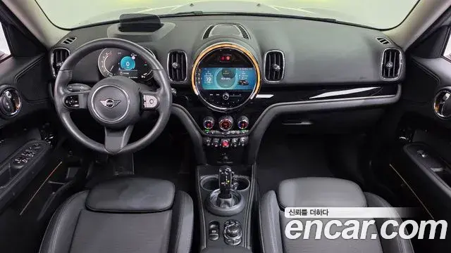 Mini Cooper Countryman 2023 — Photo 7/20