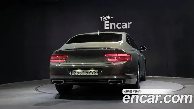 Genesis Electrified G80 2020 — Photo 4/20