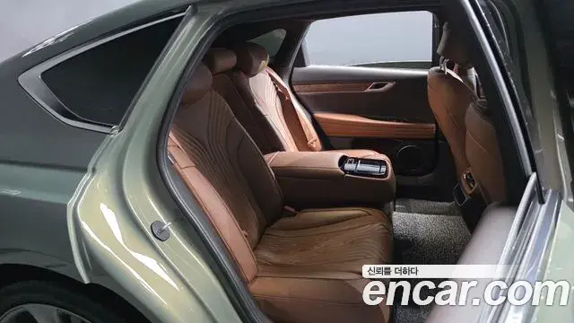 Genesis Electrified G80 2020 — Photo 11/20