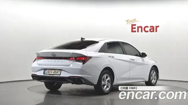 Hyundai Avante 2021 — Photo 2/20