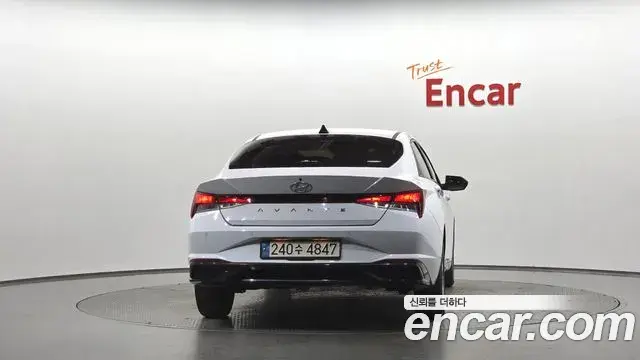 Hyundai Avante 2021 — Photo 4/20