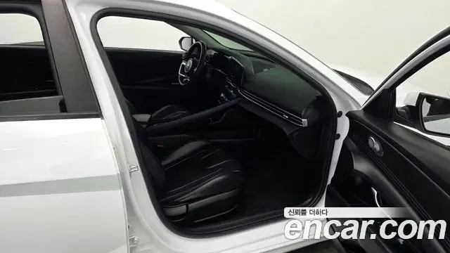 Hyundai Avante 2021 — Photo 11/20