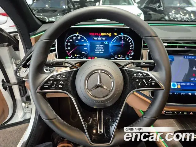 Mercedes-Benz E-Class 2026 — ფოტო 12/20