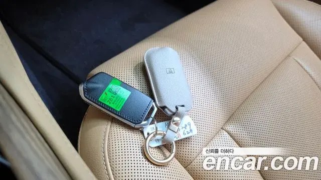 Kia The K9 2022 — Photo 15/20