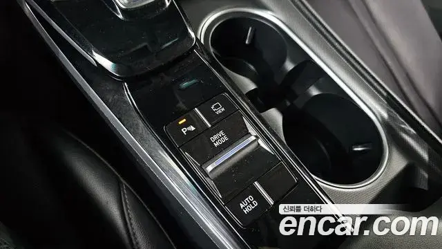 Hyundai Sonata Hybrid 2021 — Photo 13/20