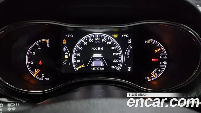 Jeep Grand Cherokee 2018 — ფოტო 9/20