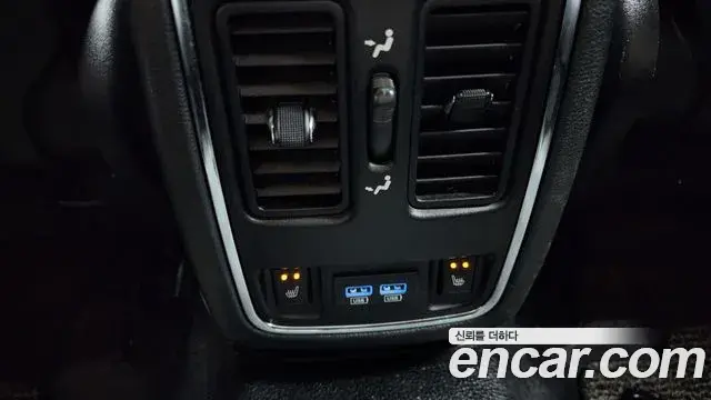 Jeep Grand Cherokee 2018 — ფოტო 14/20