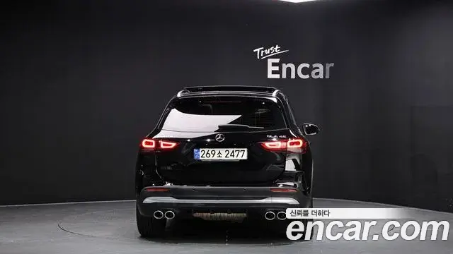 Mercedes-Benz GLA-Class 2021 — ფოტო 17/20