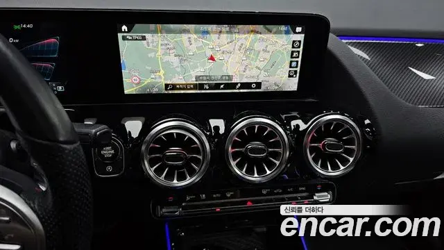 Mercedes-Benz GLA-Class 2021 — ფოტო 4/20