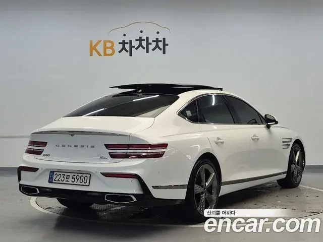 Genesis G80 2022 — Photo 12/20
