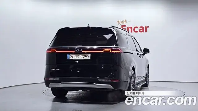 Kia Carnival 2022 — Фото 4/20
