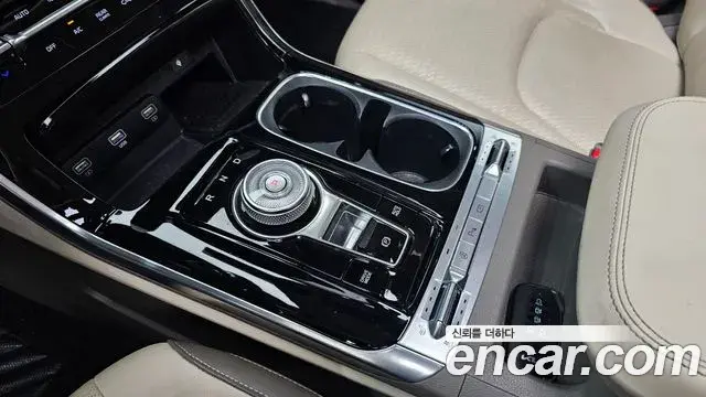 Kia Carnival 2022 — Фото 9/20