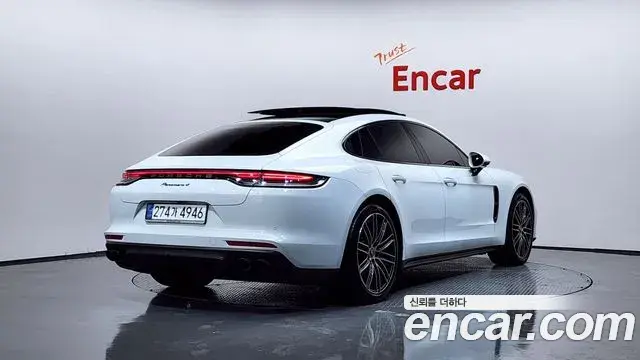 Porsche Panamera 2023 — Photo 12/20