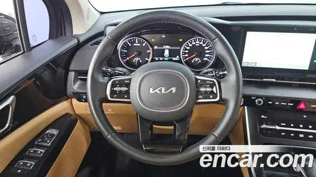 Kia Carnival 2022 — Photo 13/20