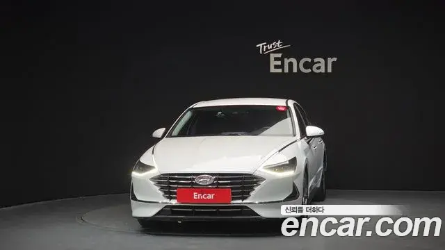 Hyundai Sonata Hybrid 2021 — Photo 11/20