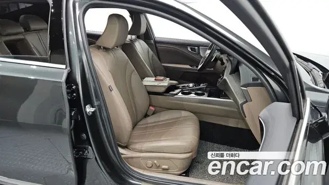 Kia K8 2022 — ფოტო 14/20