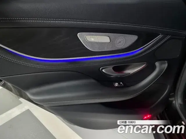 Mercedes-Benz CLS-Class 2022 — Photo 34/43